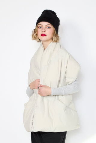 NANGA Down Poncho Muffler