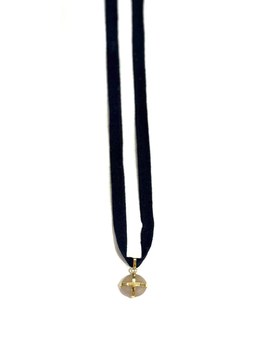 NATHALIE MATHOULIN 18k Gold Ribbon Pendant Necklace
